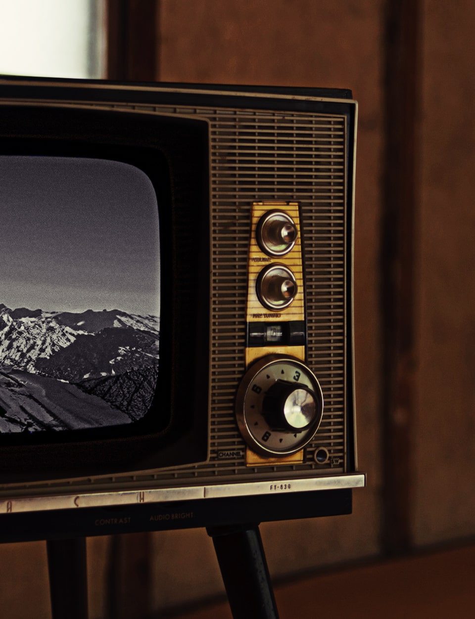 昭和のブラウン管テレビ
